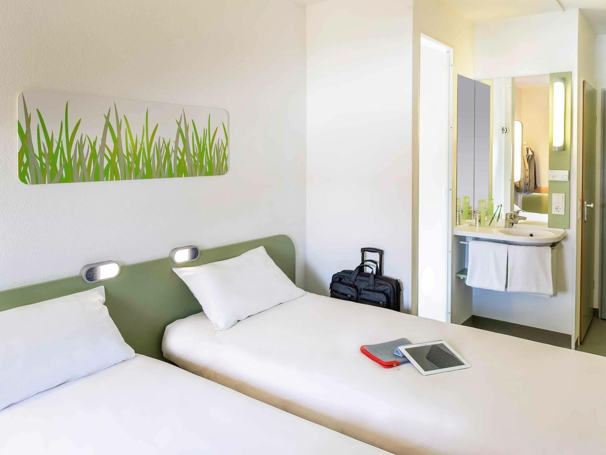 ไอบิส บัดเจ็ต ฟงแตงโบล เอวอน Hotel Avon ภายนอก รูปภาพ